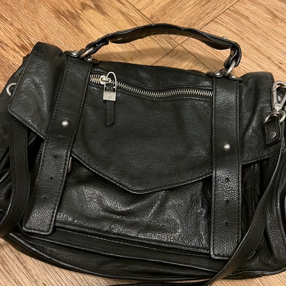 Sondra Roberts leather handbag - Picture 3 of 10